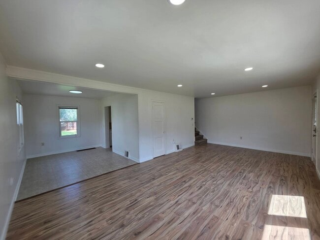 Photo - 1206 Putnam St