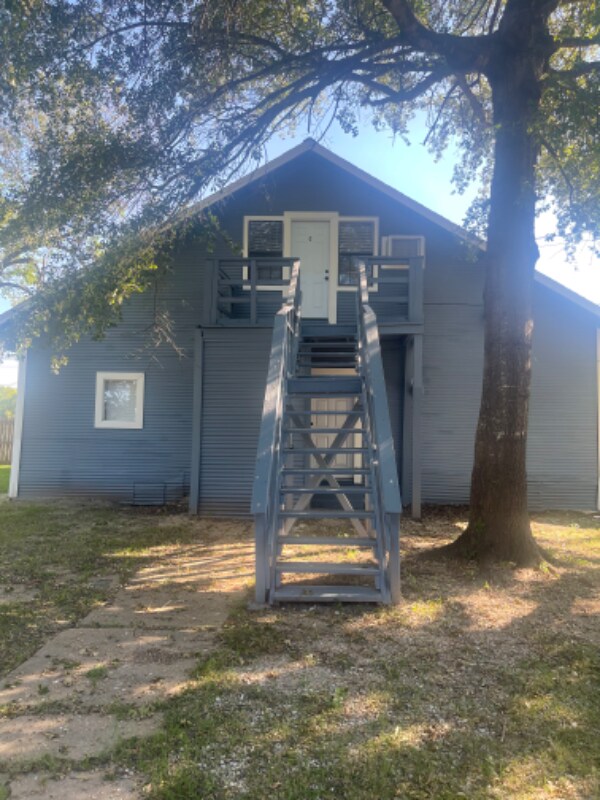Photo - 1103 E Moore Ave Unidad C