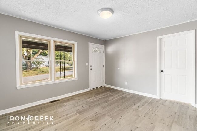 Photo - 16 Pelzer St