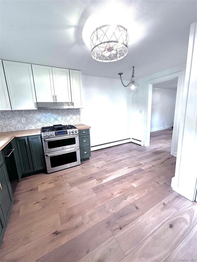 Photo - 73A E Railroad Ave House