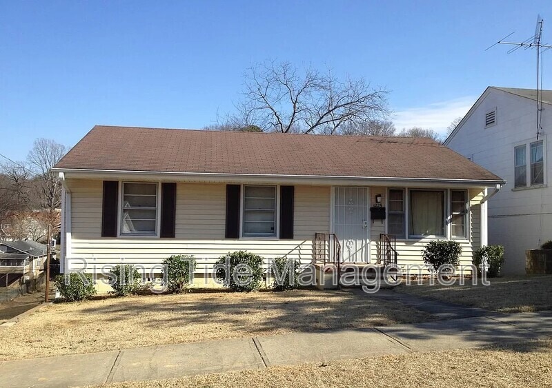 Photo - 1229 Forest St Casa