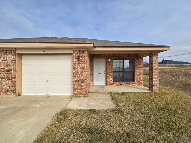 Building Photo - COMING SOON! Unit 3001 Dannen Court - B