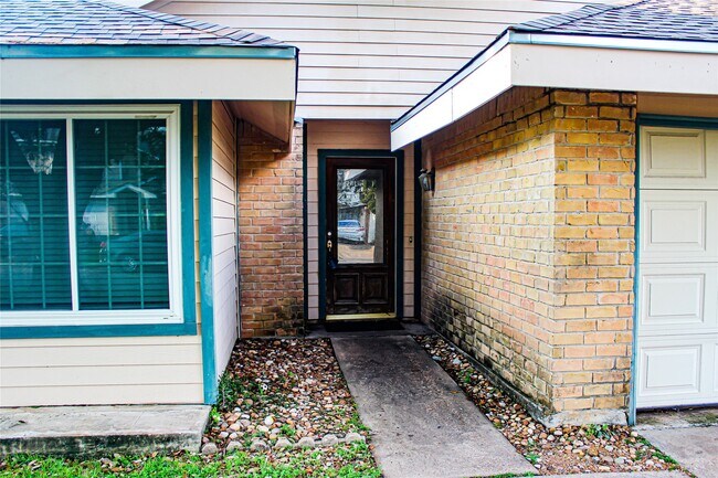 Photo - 19734 Lake Hollow Ln