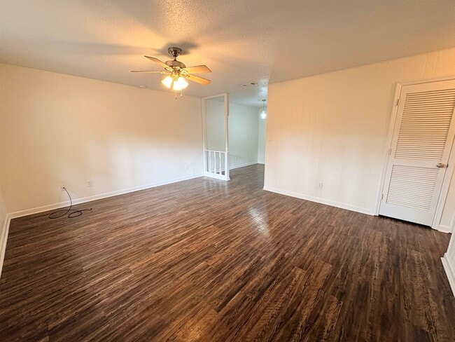 Photo - 1543 Coombs Dr