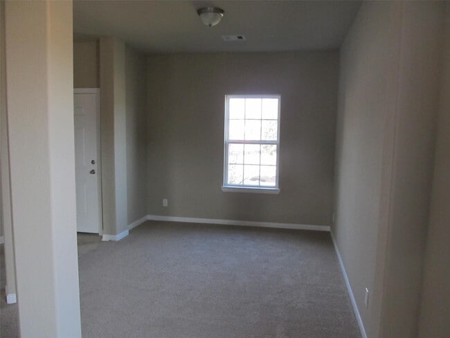 Photo - 2310 Thunderbolt Peak Dr