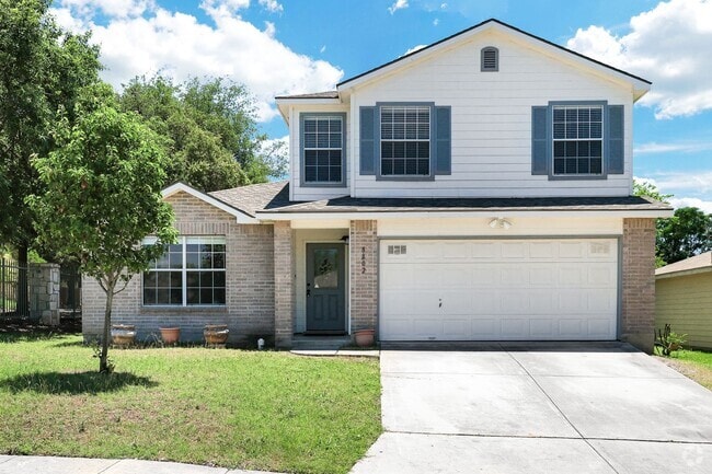 Building Photo - Stunning Remodeled Two-Story Home in Exclu...