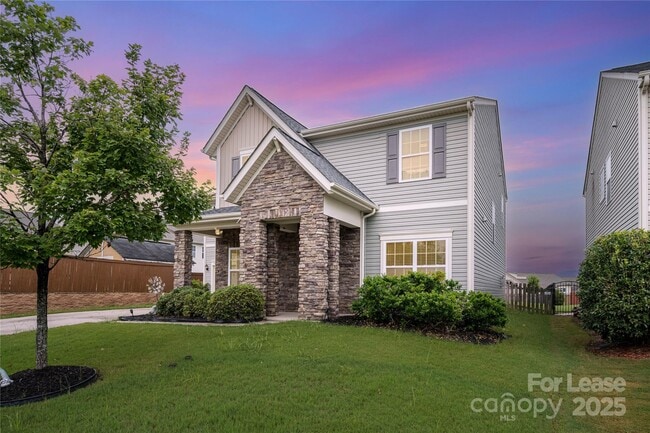 Photo - 3530 Alister Ave SW