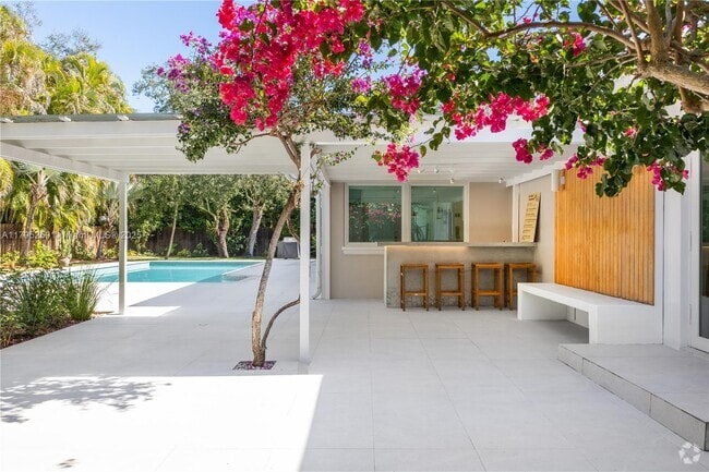 Building Photo - 8295 SW 116th St Rental