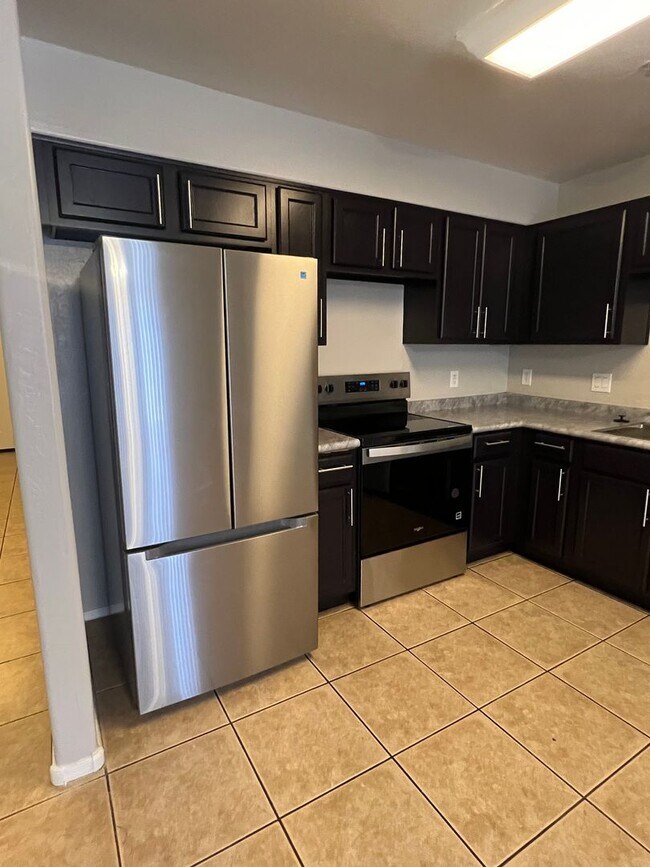 Photo - South Phoenix 3Bed 2.5 Bath Garage