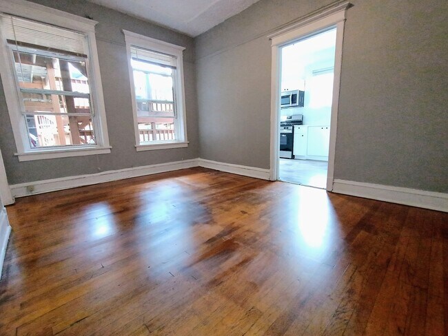Photo - 3516 N Broadway