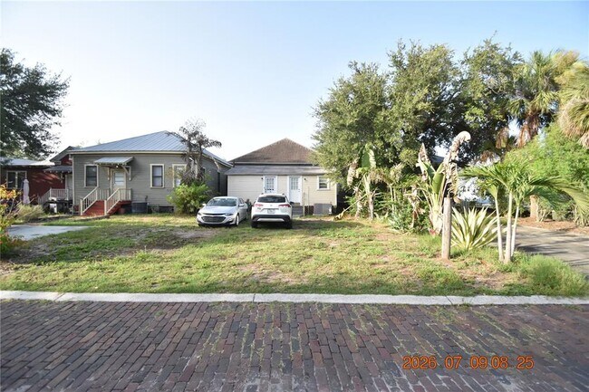 Photo - 1908 E 15th Ave