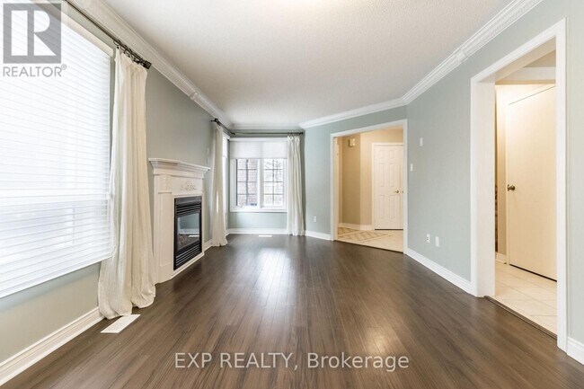 Photo - 32 Pavin Crescent