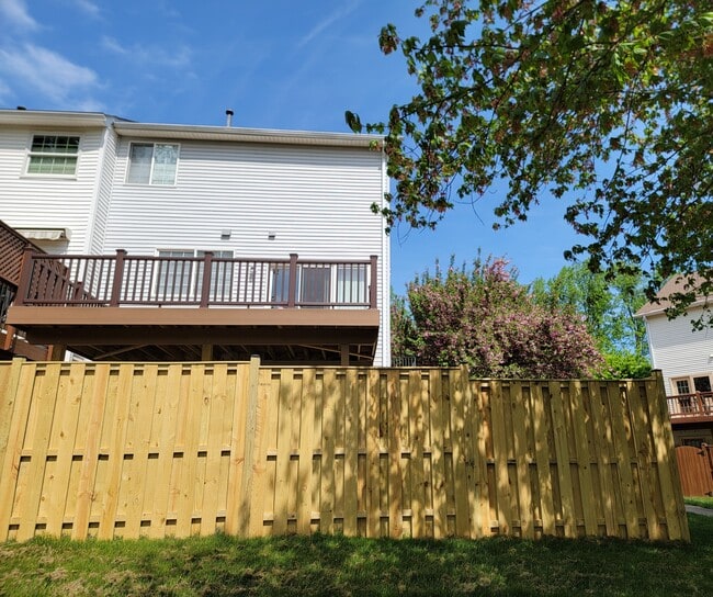 Back - 4614 Buckhorn Rdg