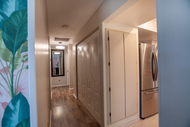 Photo - 1323 Torreya Cir