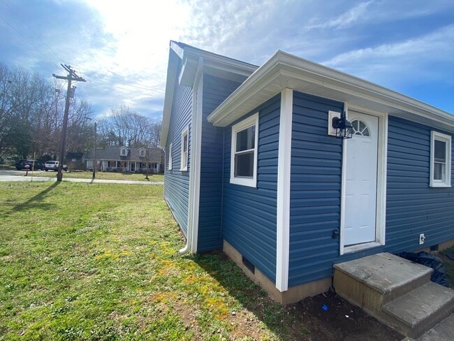 Photo - 301 Eaton St Unit A