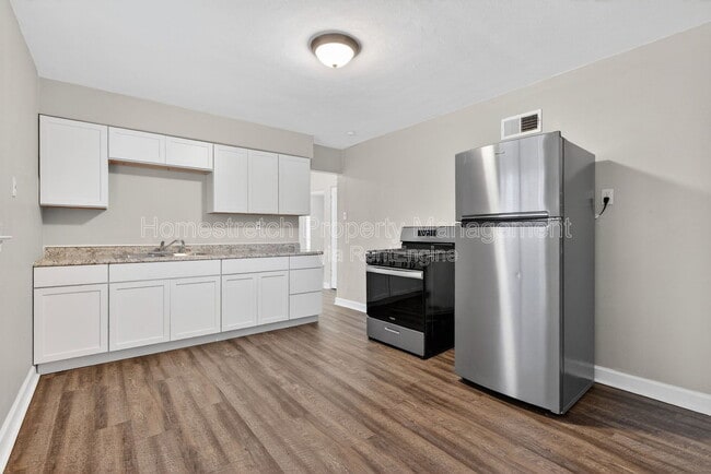 Photo - 9868 Lorna Ln