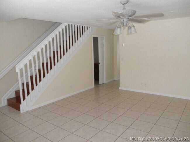 Photo - 876 Summit Lake Dr