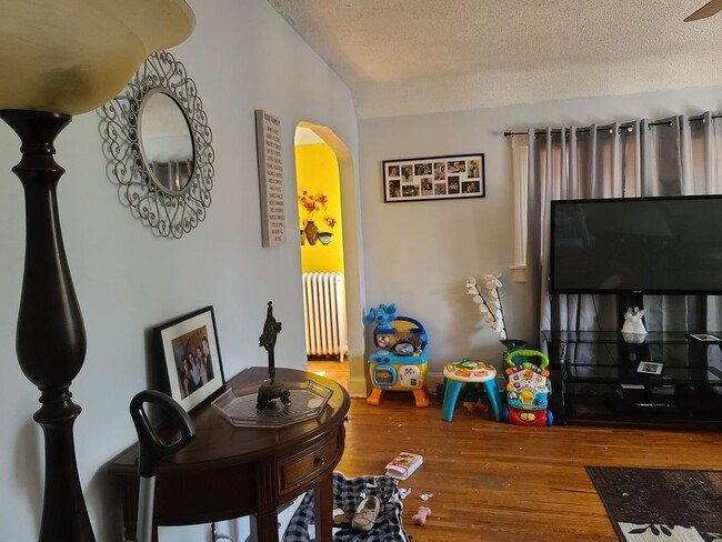 Photo - 232 4th Ave N