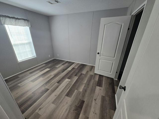 Photo - 4000 24th St N