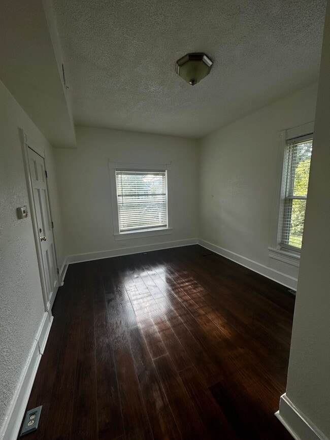 Building Photo - 5051 N Raleigh St Rental