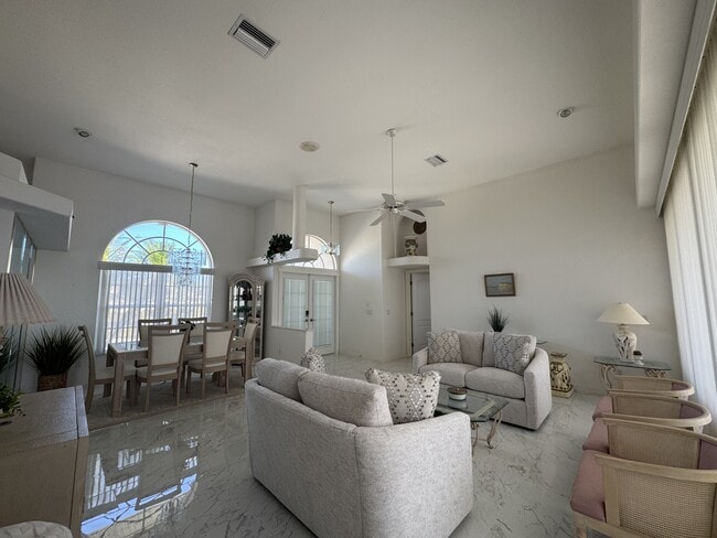 Photo - 137 Sportsman Rd