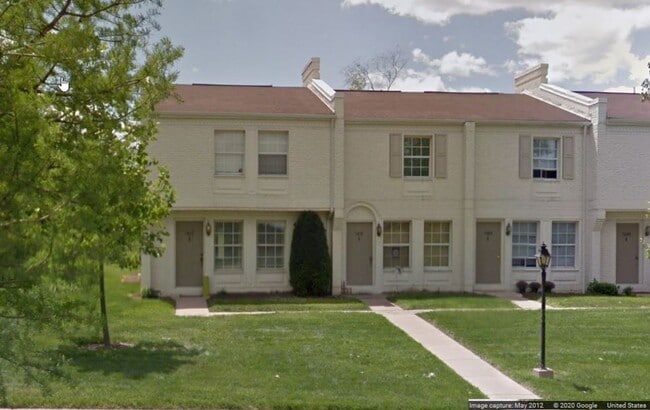 Building Photo - Condo in Stratford Court