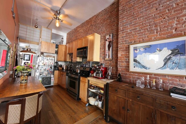 Photo - 332 East 116th street
