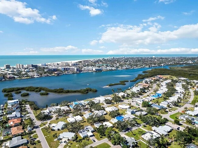 Building Photo - 5912 Driftwood Ave Unit 5912 Driftwood