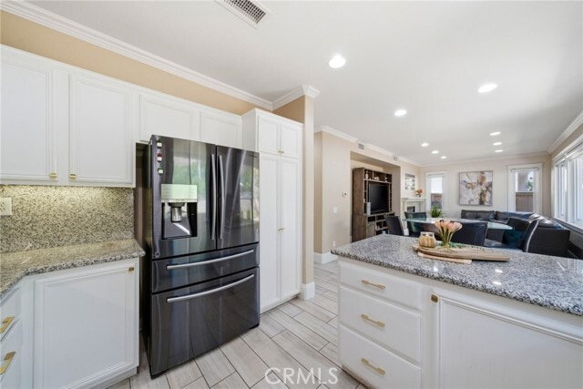 Photo - 51 Radiance Ln