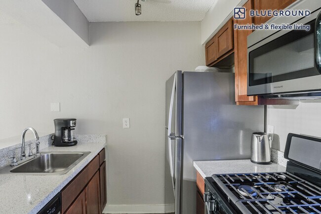 Photo - 1230 E 38th 1/2 St Unit SI FL1-ID279