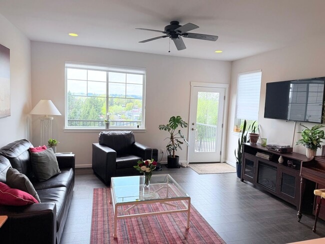 Photo - Hilltop Luxury Townhome with Stunning Valley Sunset Views