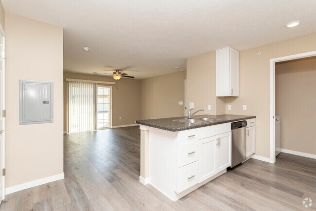 1BR, 1BA - Magnolia - Magic Hills