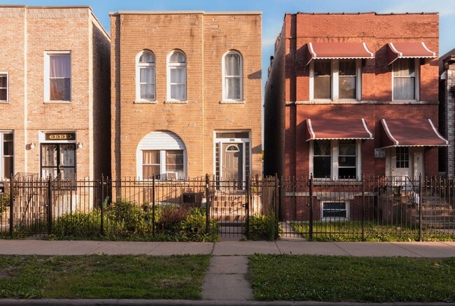 Photo - 3341 W Le Moyne St