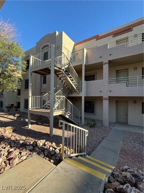 Building Photo - 2068 Mesquite Ln Unit 301