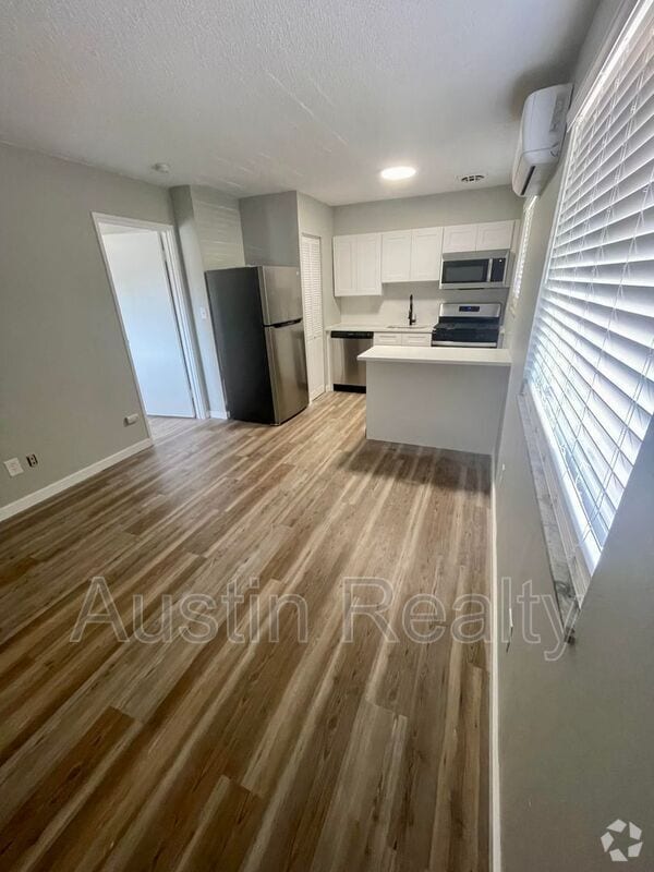 Building Photo - 4164 Folsom Ave Unit E Rental