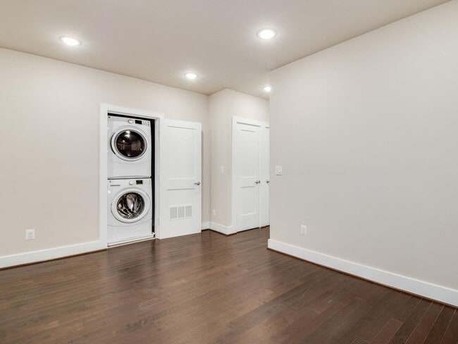 1842 M St NE Unit #4