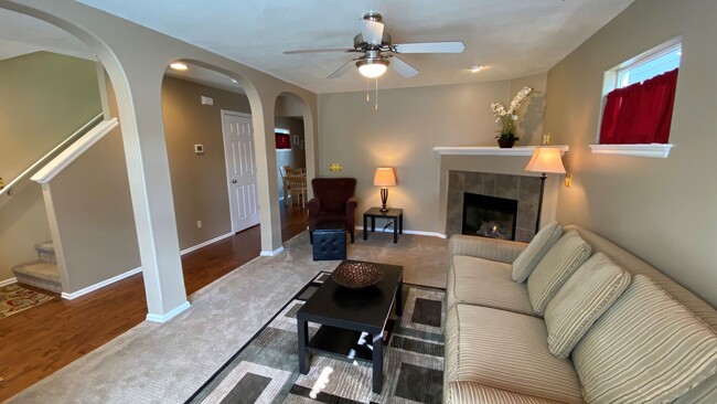 Photo - 3353 SE Midvale Dr