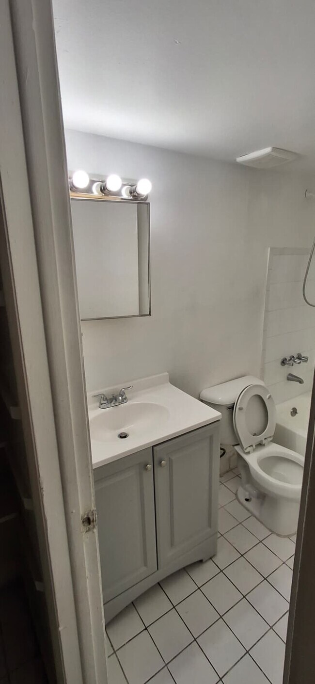 Photo - 271 NW 177th St