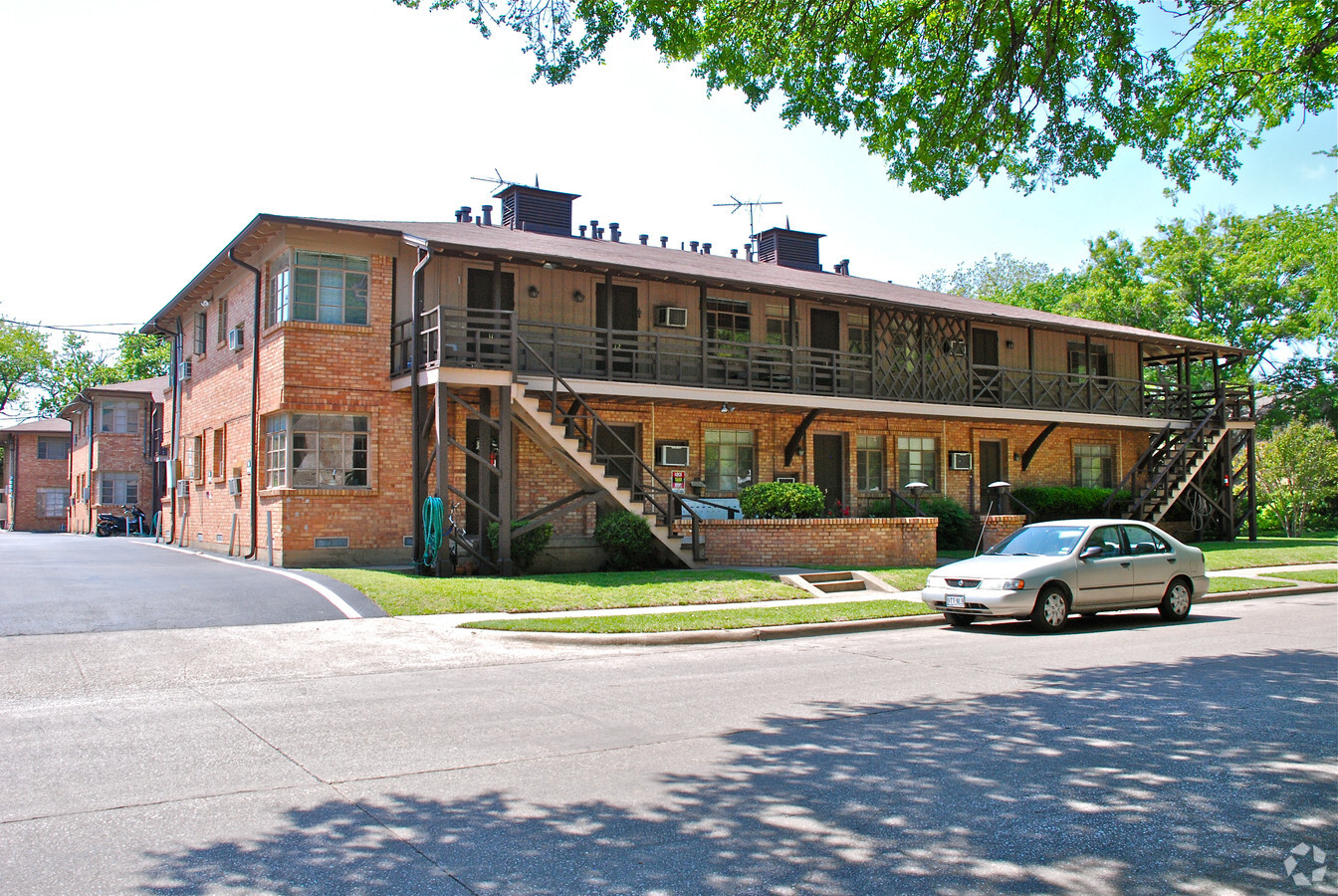 Cedar Lodge Apartments - Cedar Lodge Apartments