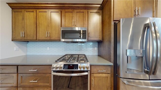 1054 E Huntsville Rd