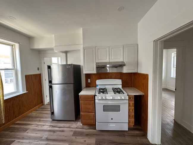 Photo - 111 Spring St Apartment Unit 113