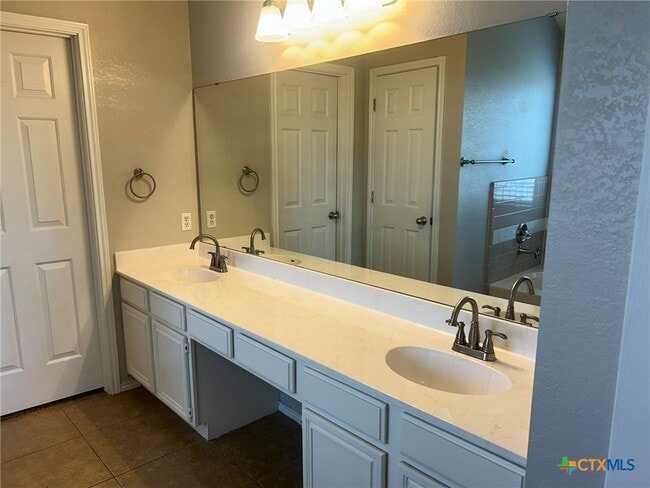 Building Photo - 2108 Grizzly Trail