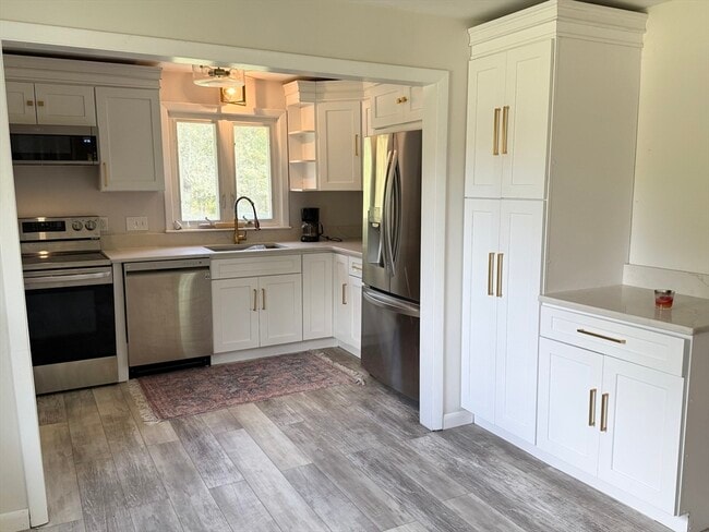 Photo - 203 Wales Rd