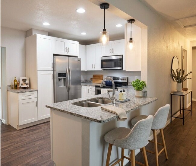 Photo - 4606 River Hills Dr