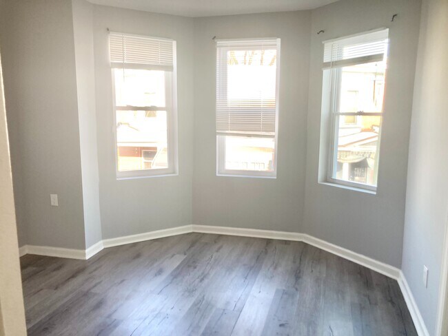 Photo - 144 N Salford St
