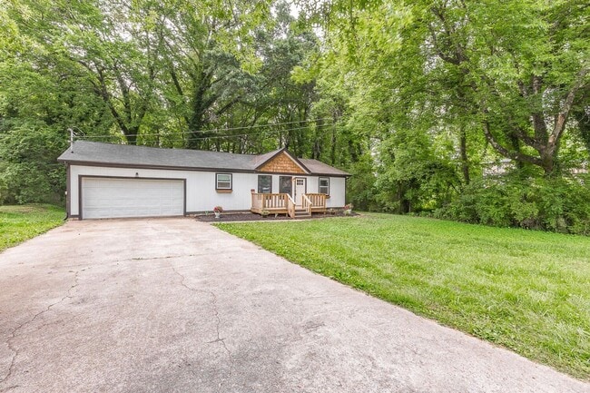 Photo - 3 bedroom updated home in a quiet, peaceful setting!