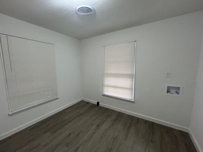 Newly renovated 3 bedroom in Central Waco - Newly renovated 3 bedroom in Central Waco House