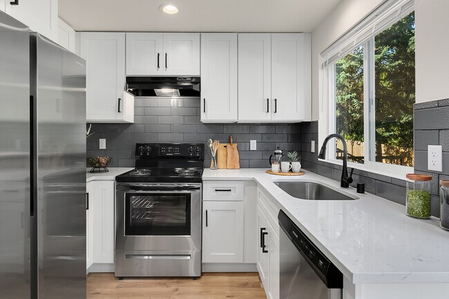 Photo - 5707 Townhouses