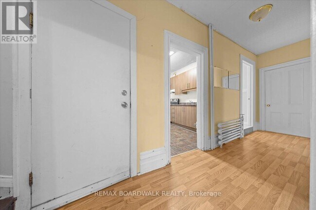 Photo - 155 Stewart St Unit 5