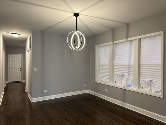 Photo - 8125 S Marshfield Ave Unidad 1